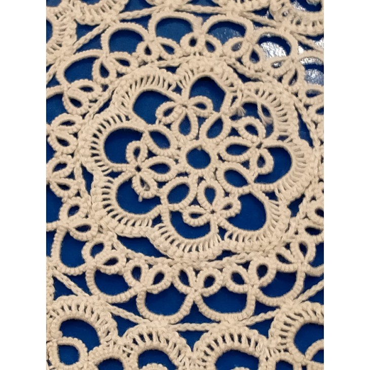 DOILIES